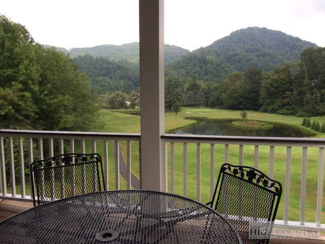Image number 9 for the current listing