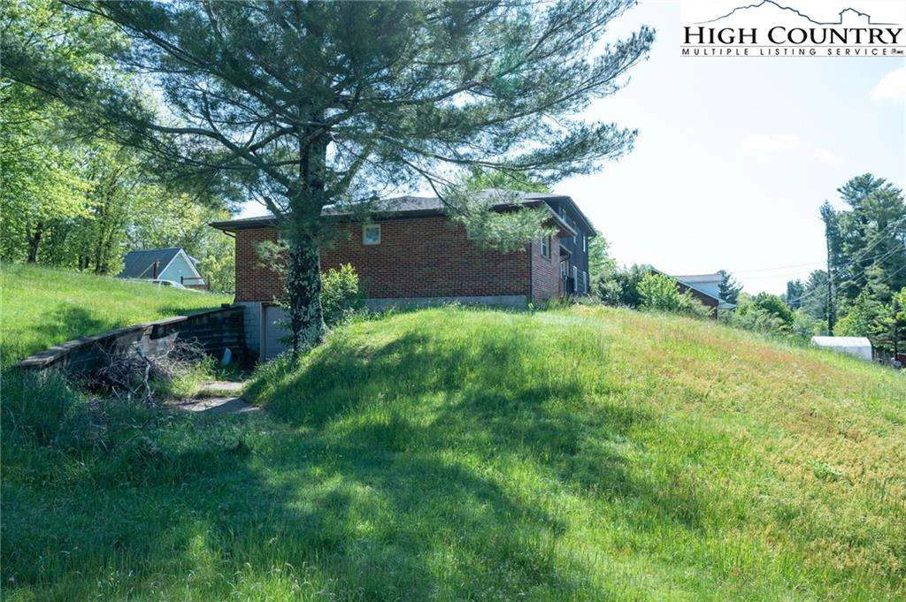 Image number 21 for the current listing