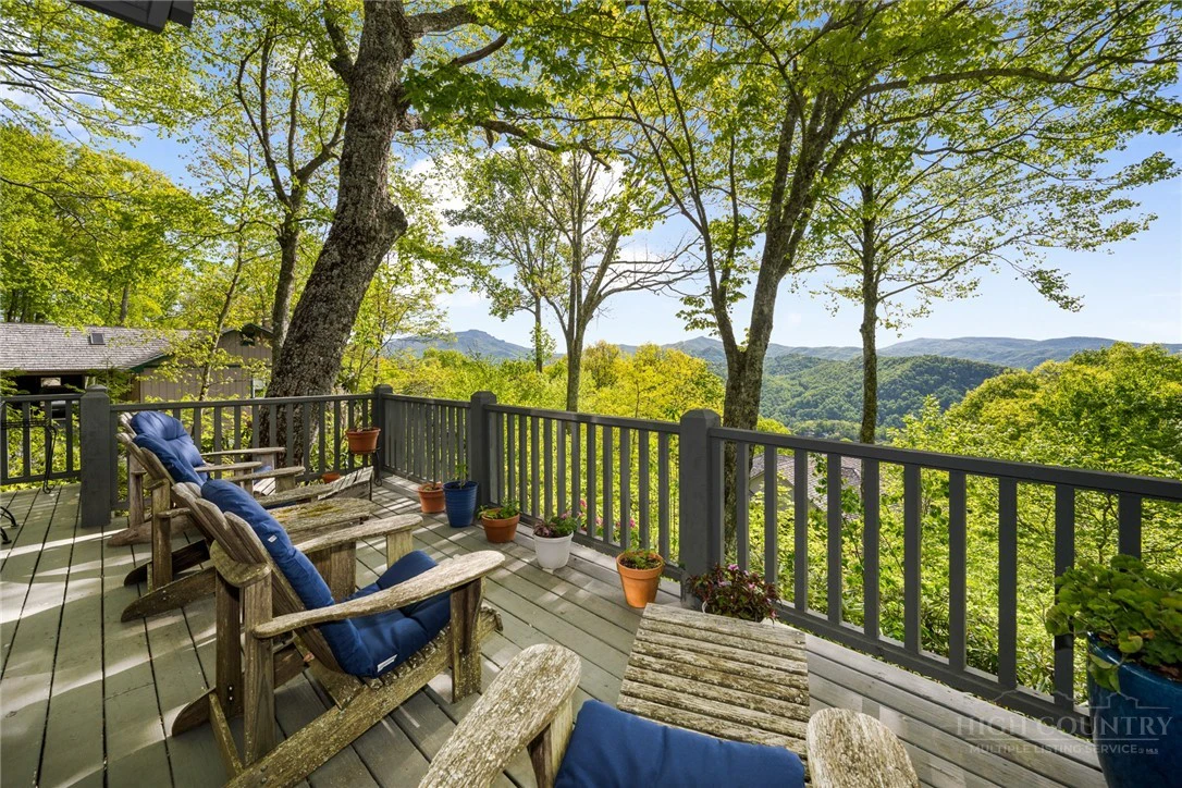 Image number 11 for the current listing