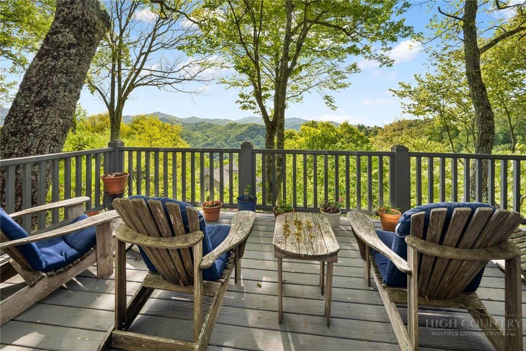 Image number 12 for the current listing
