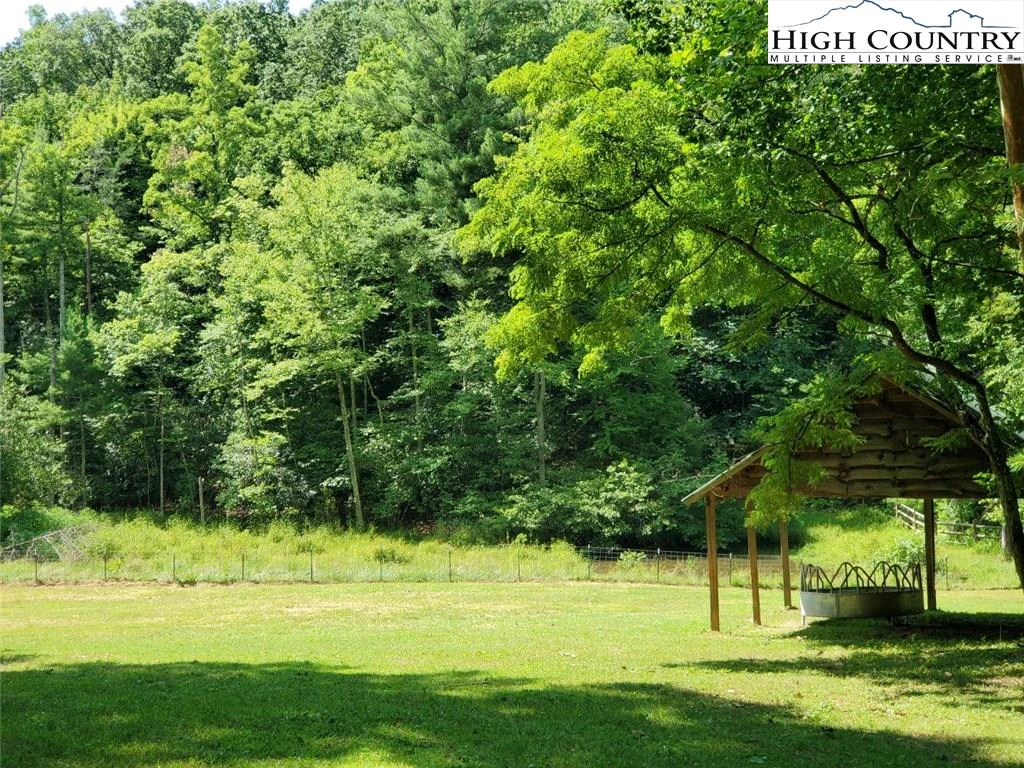 Image number 5 for the current listing