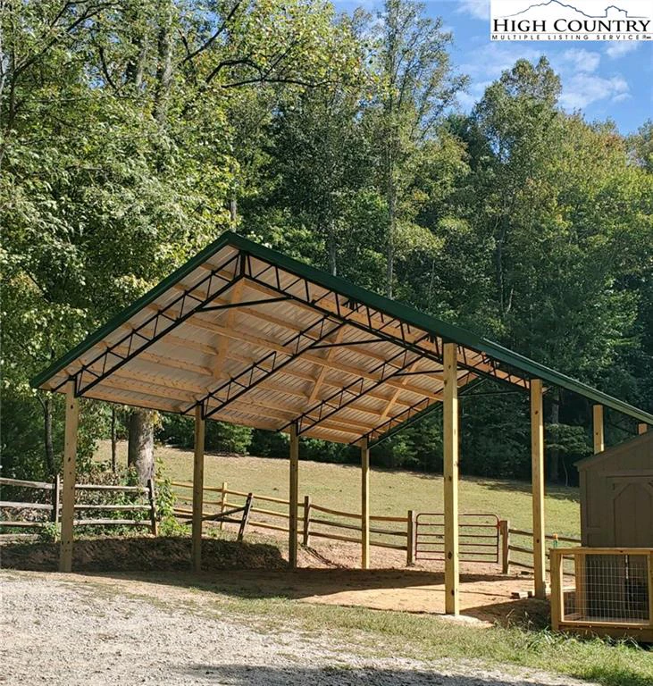 Image number 9 for the current listing