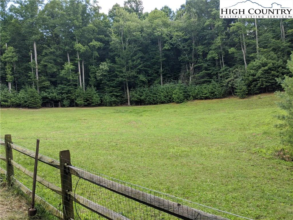 Image number 2 for the current listing