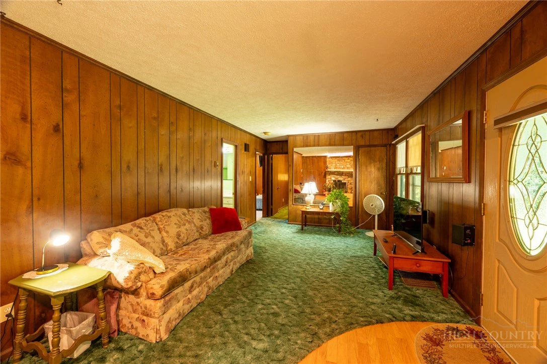 Image number 10 for the current listing