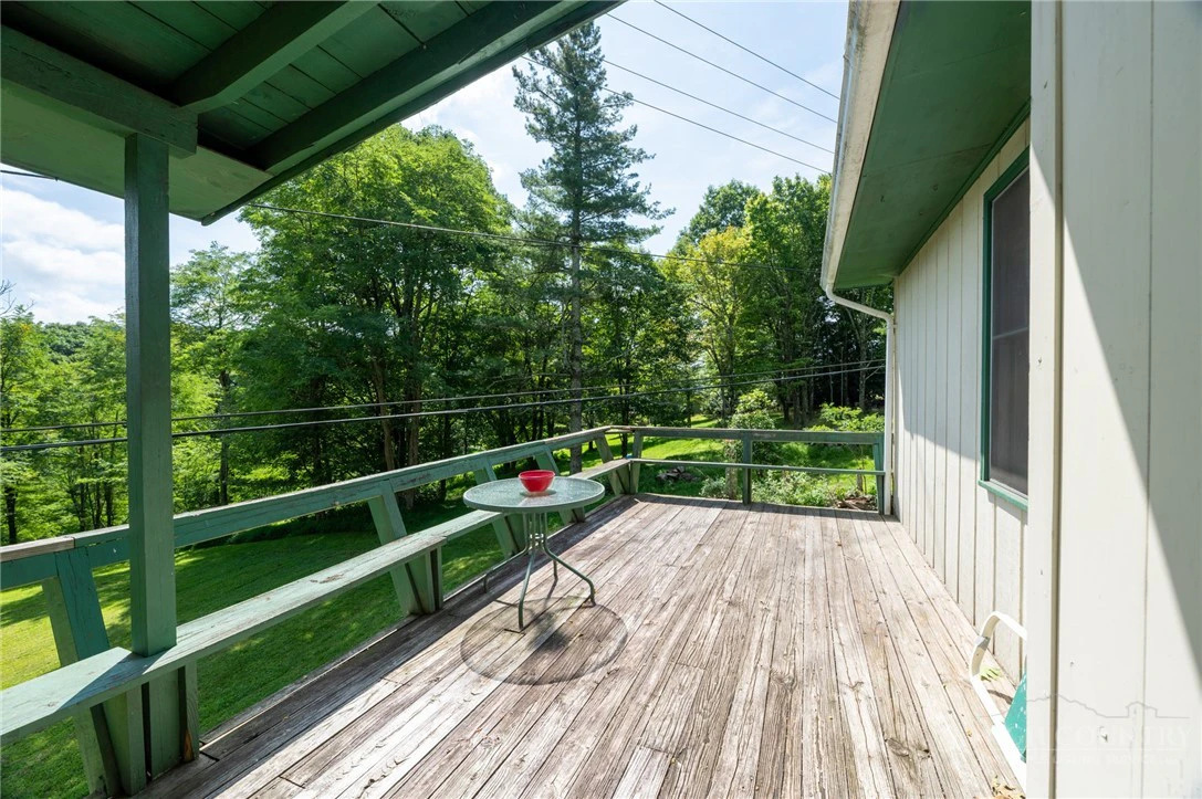 Image number 18 for the current listing