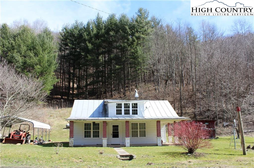 Image number 1 for the current listing