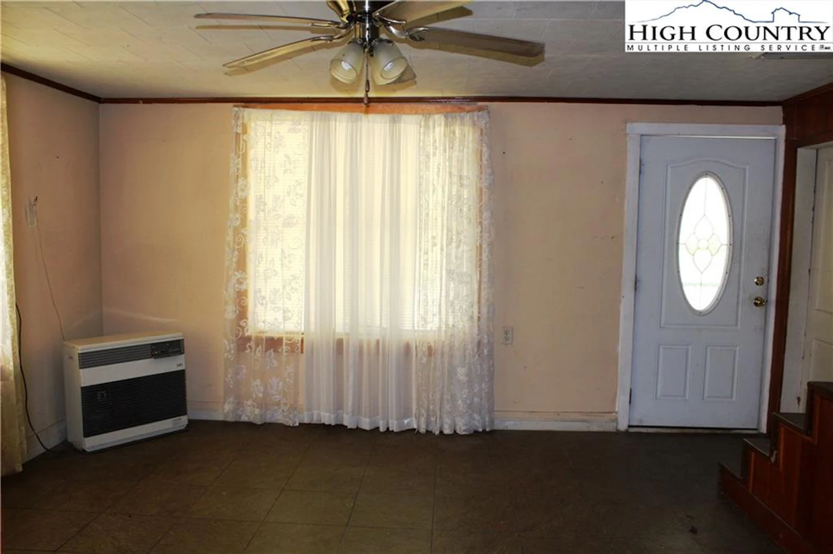 Image number 2 for the current listing