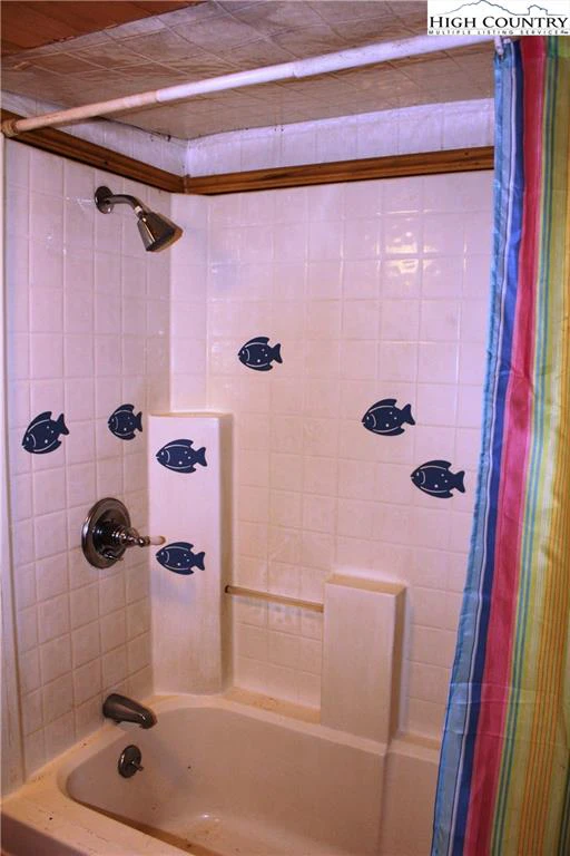Image number 8 for the current listing