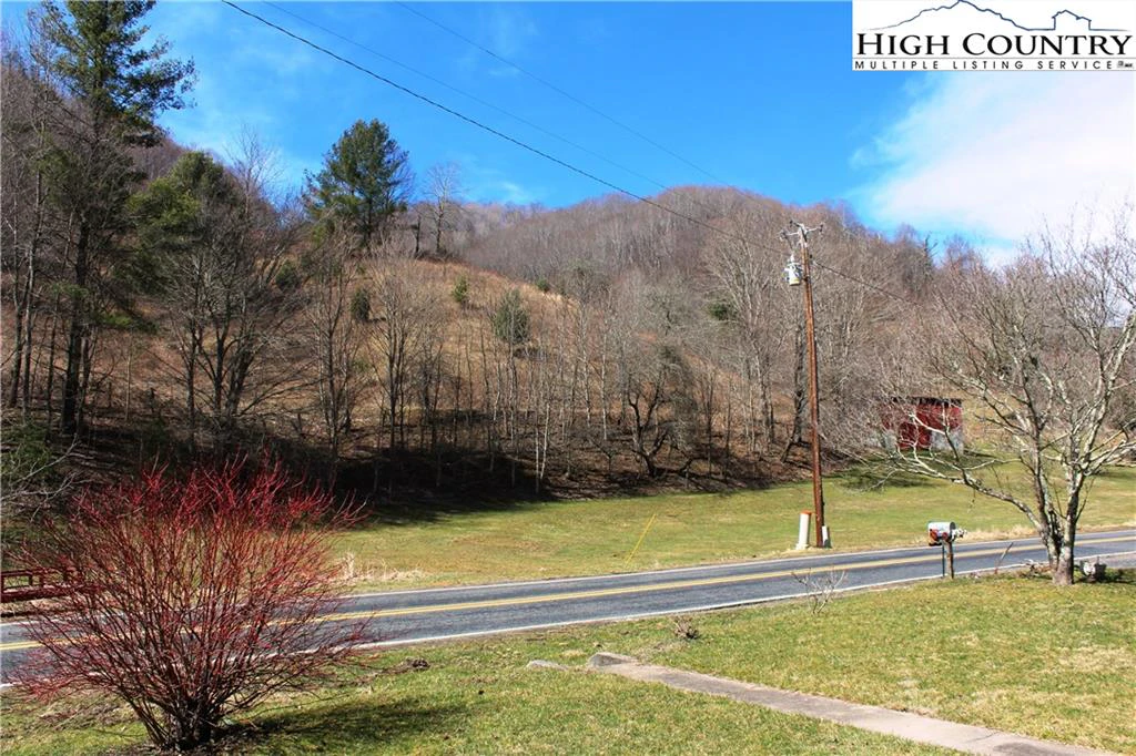 Image number 18 for the current listing