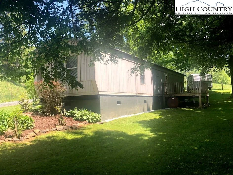 Image number 11 for the current listing
