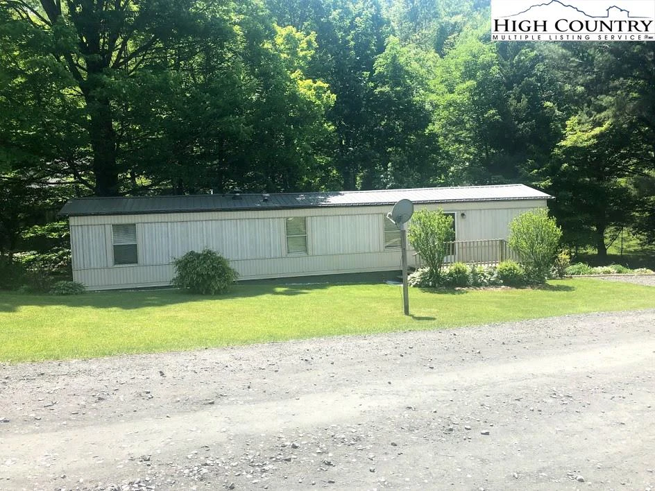 Image number 4 for the current listing
