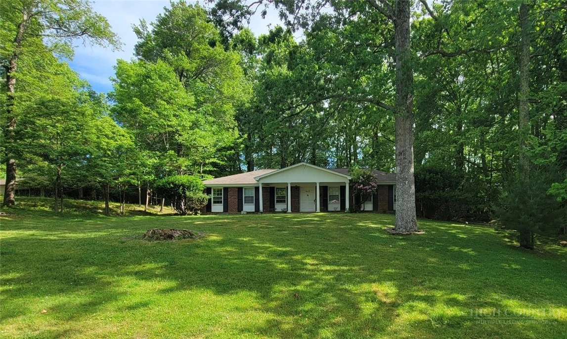 Image number 18 for the current listing