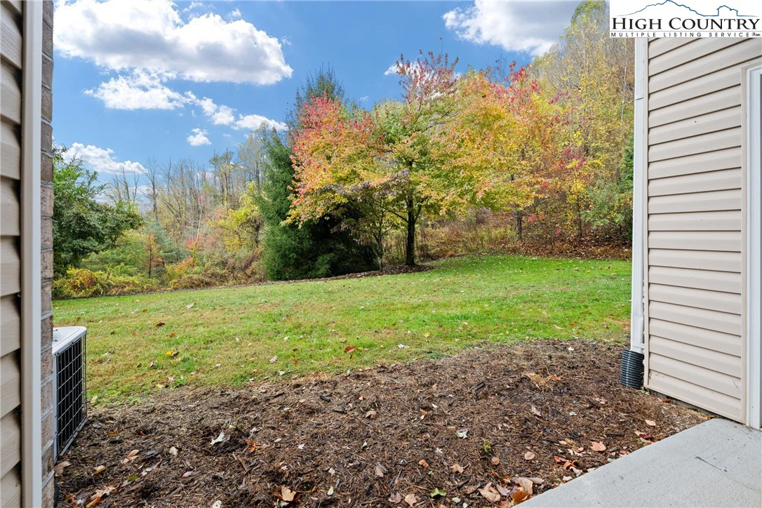 Image number 5 for the current listing