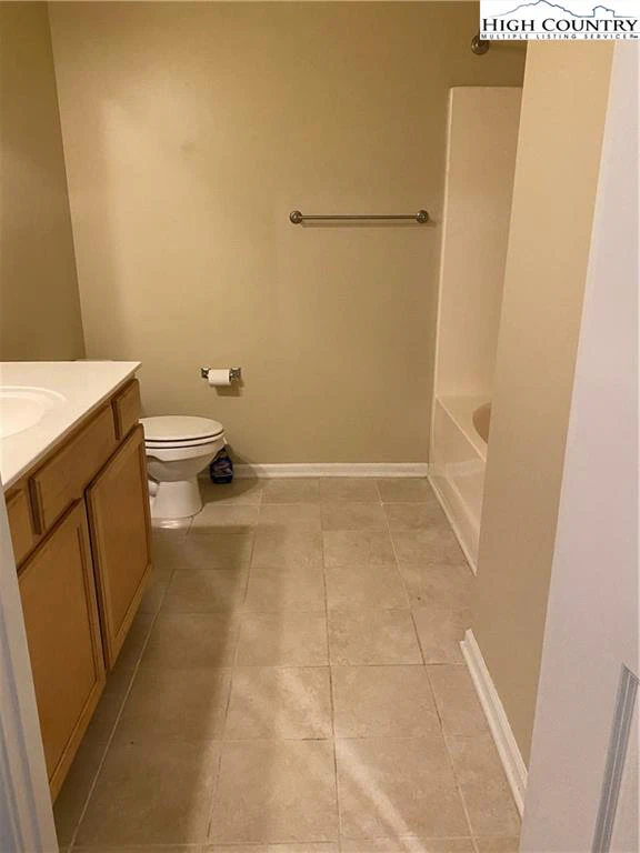 Image number 8 for the current listing