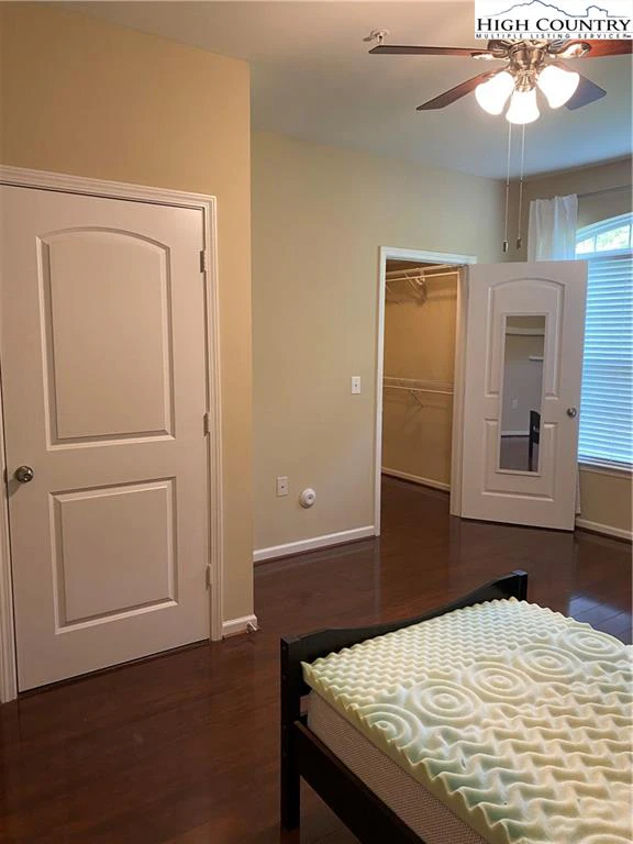 Image number 6 for the current listing