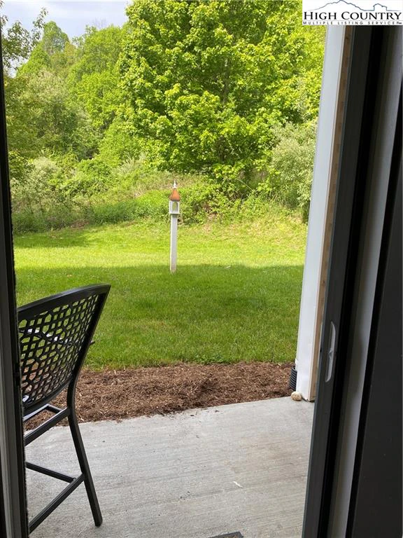 Image number 21 for the current listing