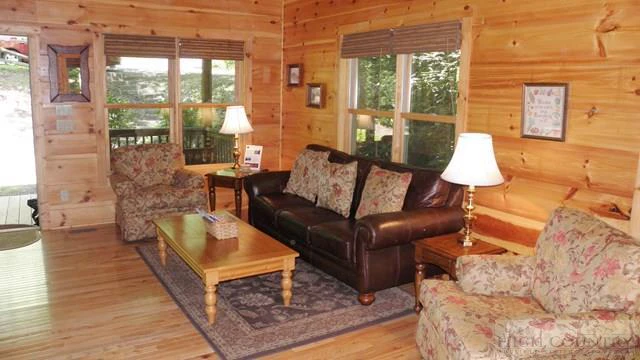 Image number 6 for the current listing