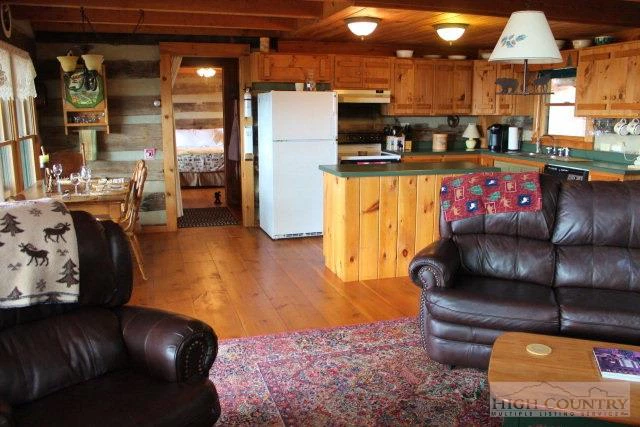 Image number 7 for the current listing