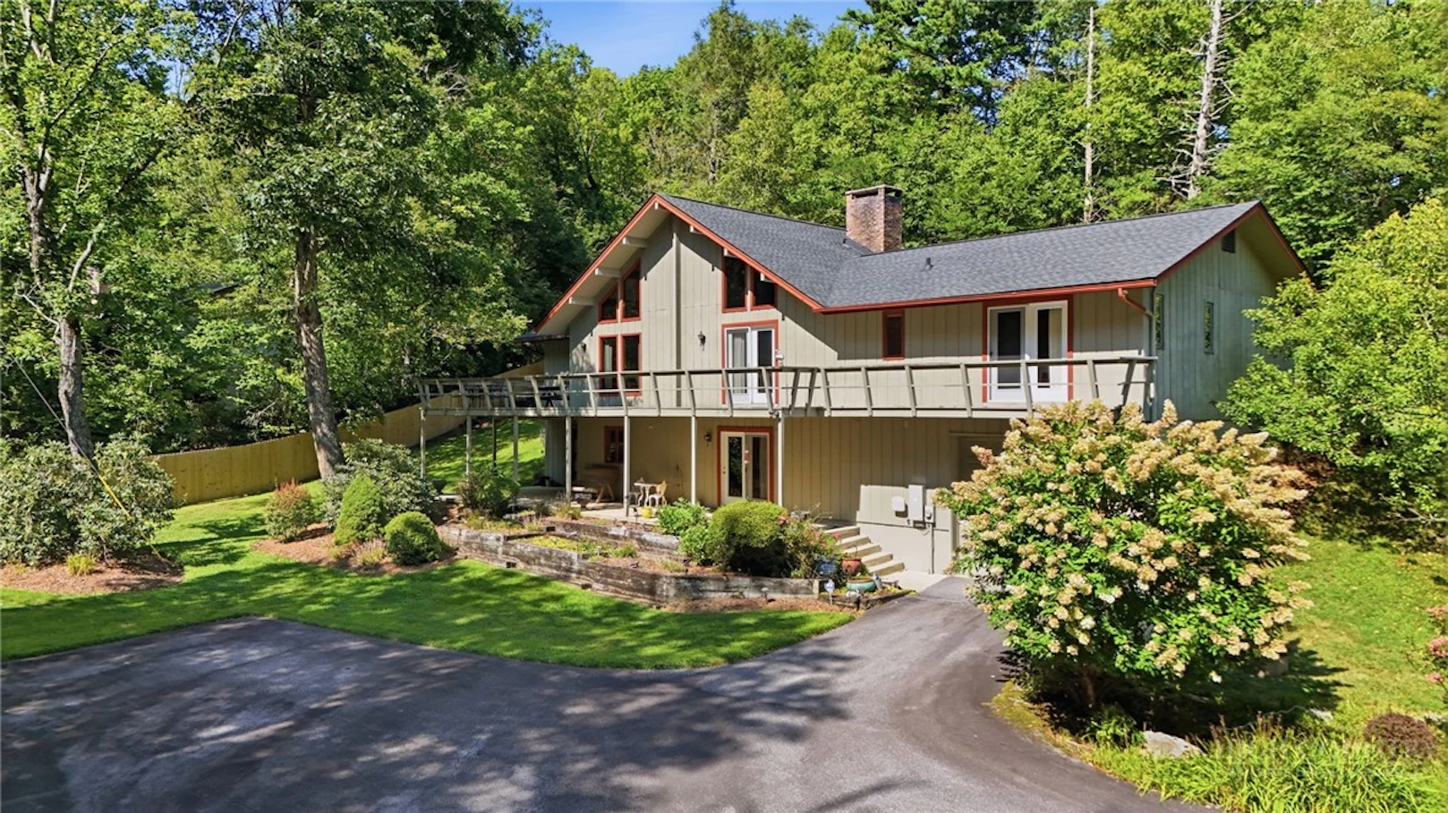 Image number 3 for the current listing