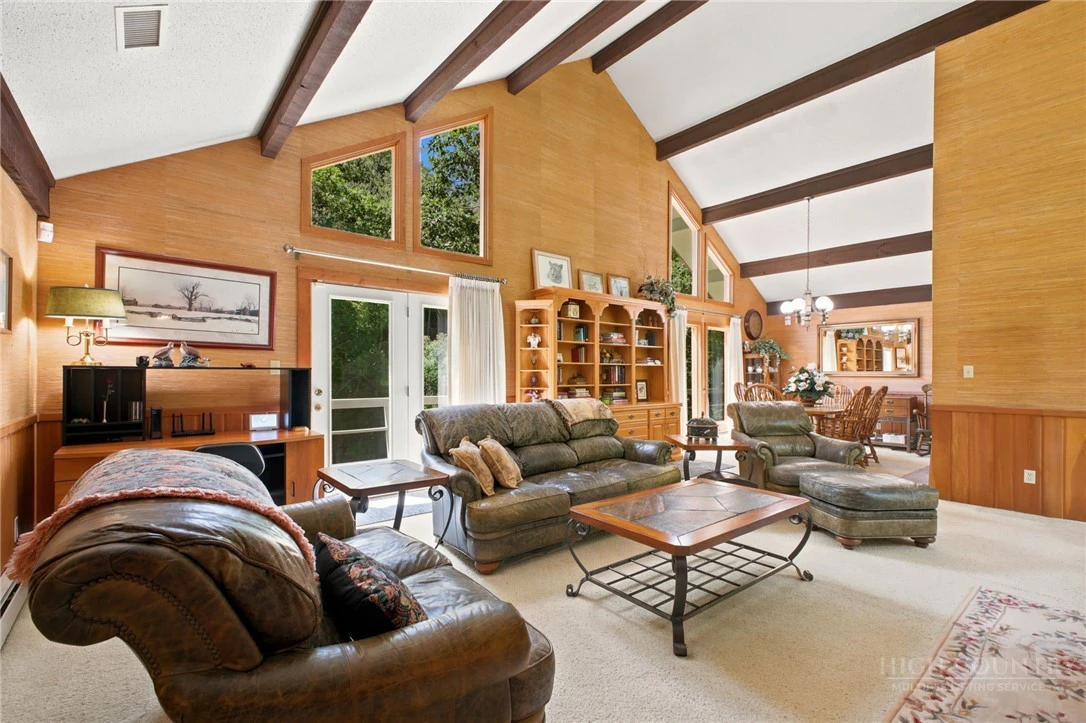 Image number 7 for the current listing