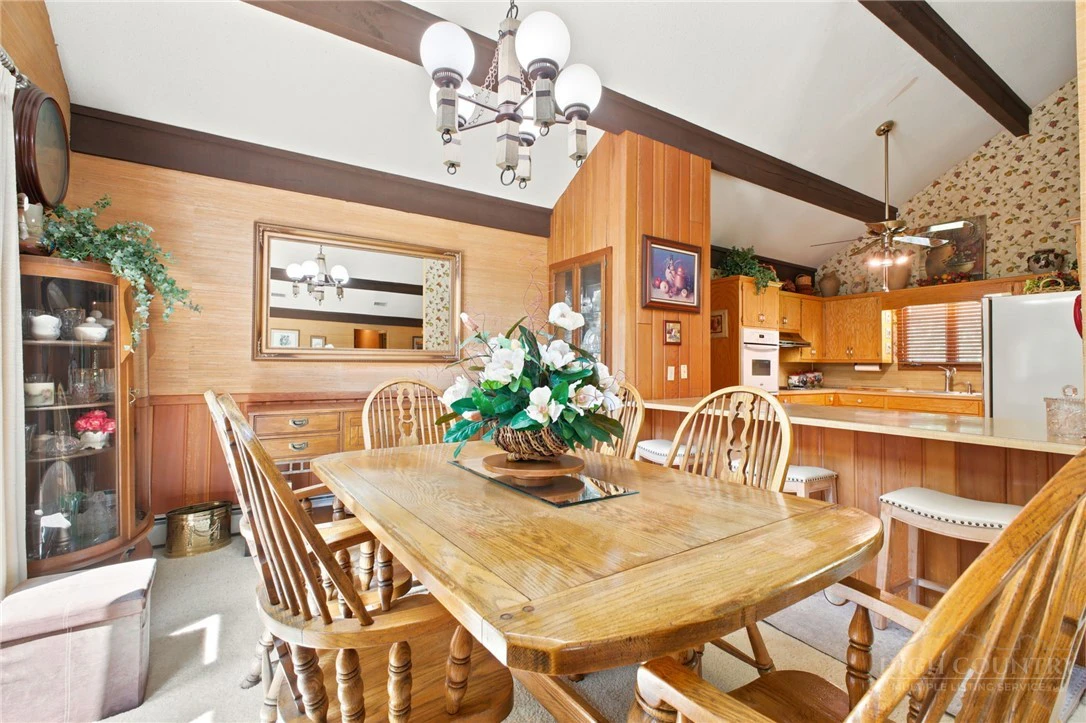 Image number 12 for the current listing