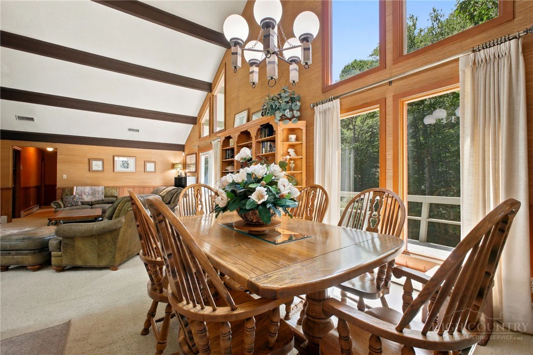 Image number 13 for the current listing