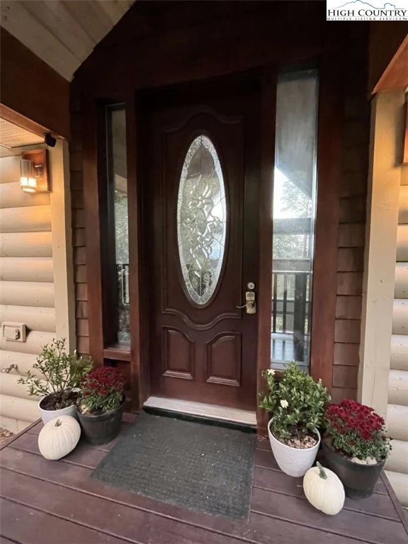 Image number 18 for the current listing