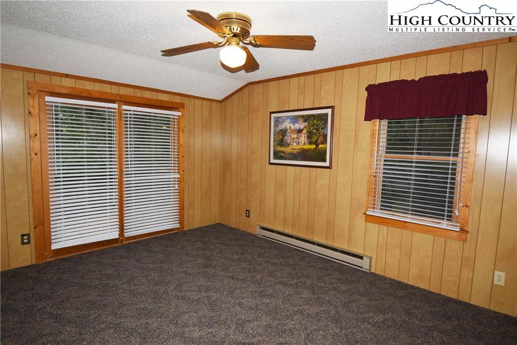 Image number 10 for the current listing