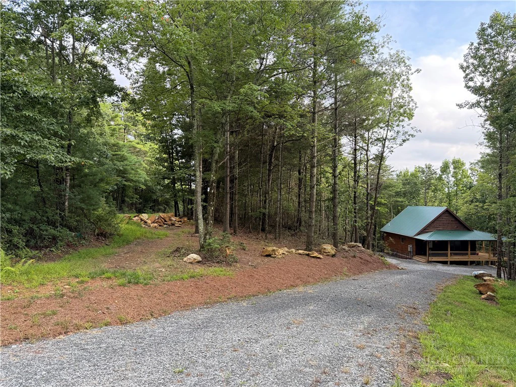 Image number 3 for the current listing