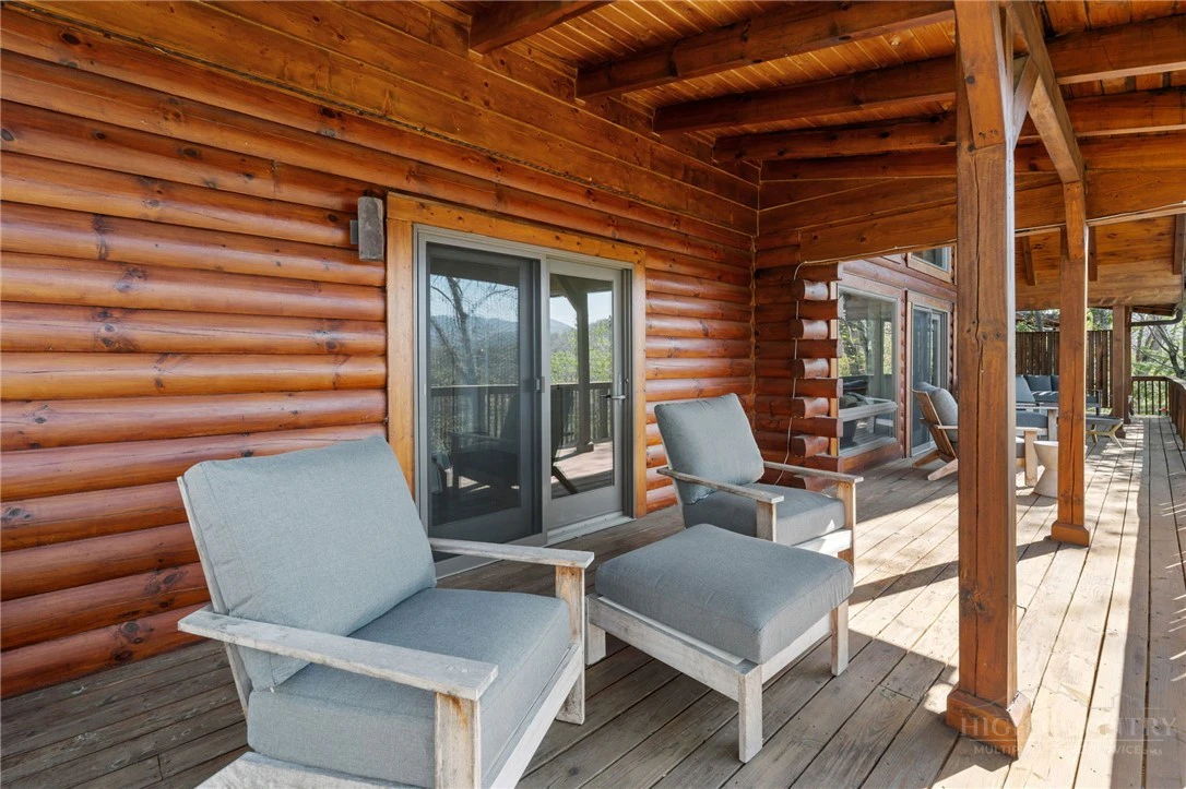 Image number 4 for the current listing