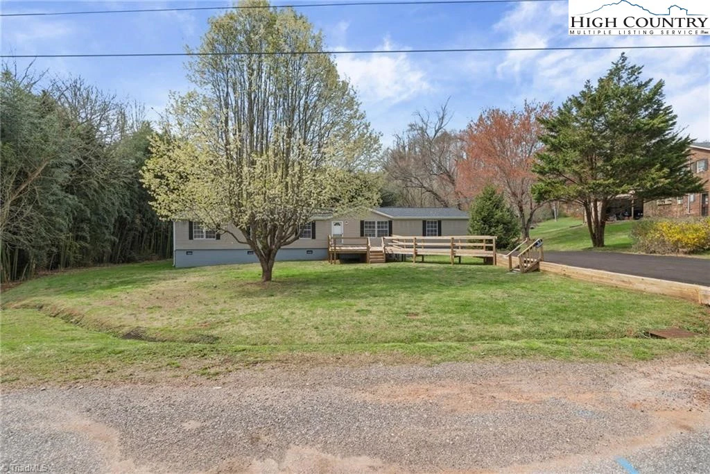Image number 2 for the current listing