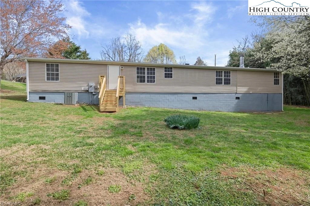 Image number 19 for the current listing