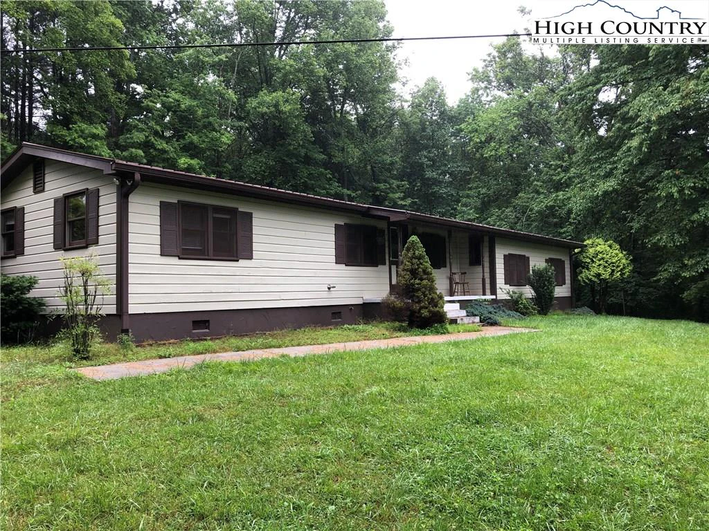Image number 1 for the current listing