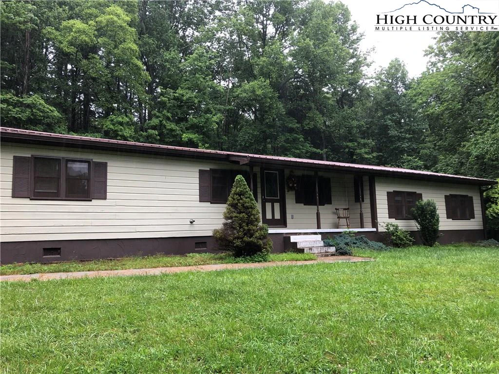 Image number 4 for the current listing