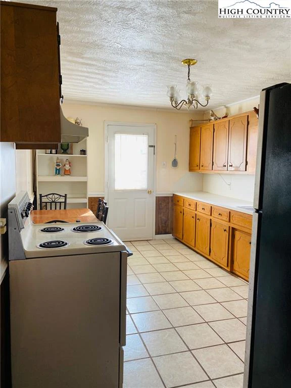 Image number 7 for the current listing