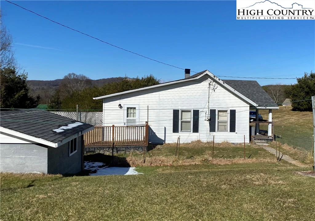 Image number 16 for the current listing
