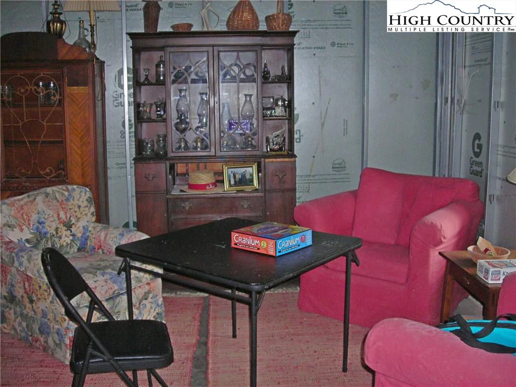 Image number 5 for the current listing