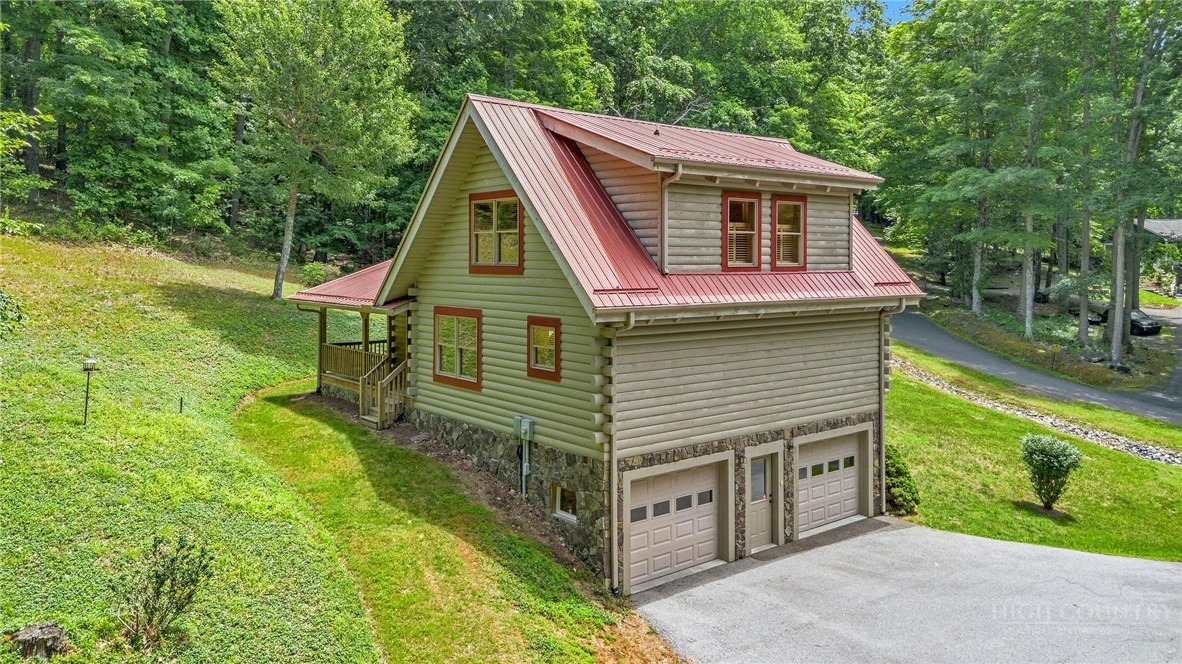 Image number 9 for the current listing