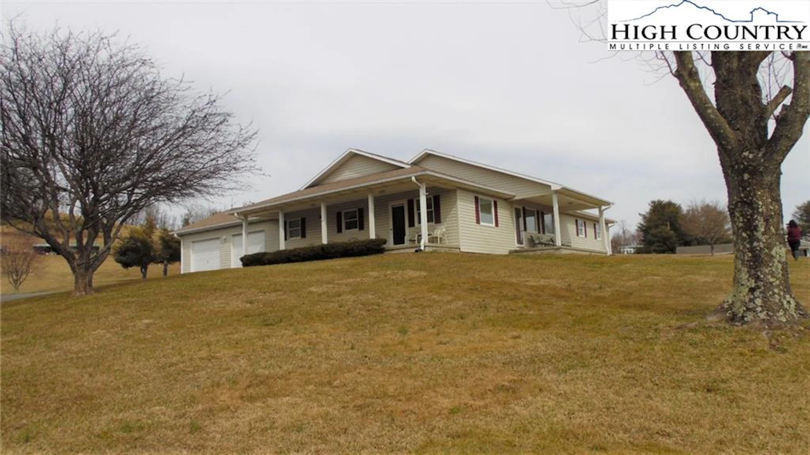 Image number 21 for the current listing