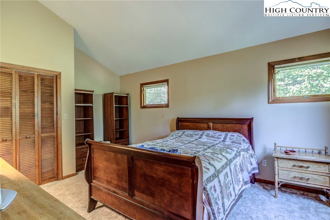Image number 6 for the current listing