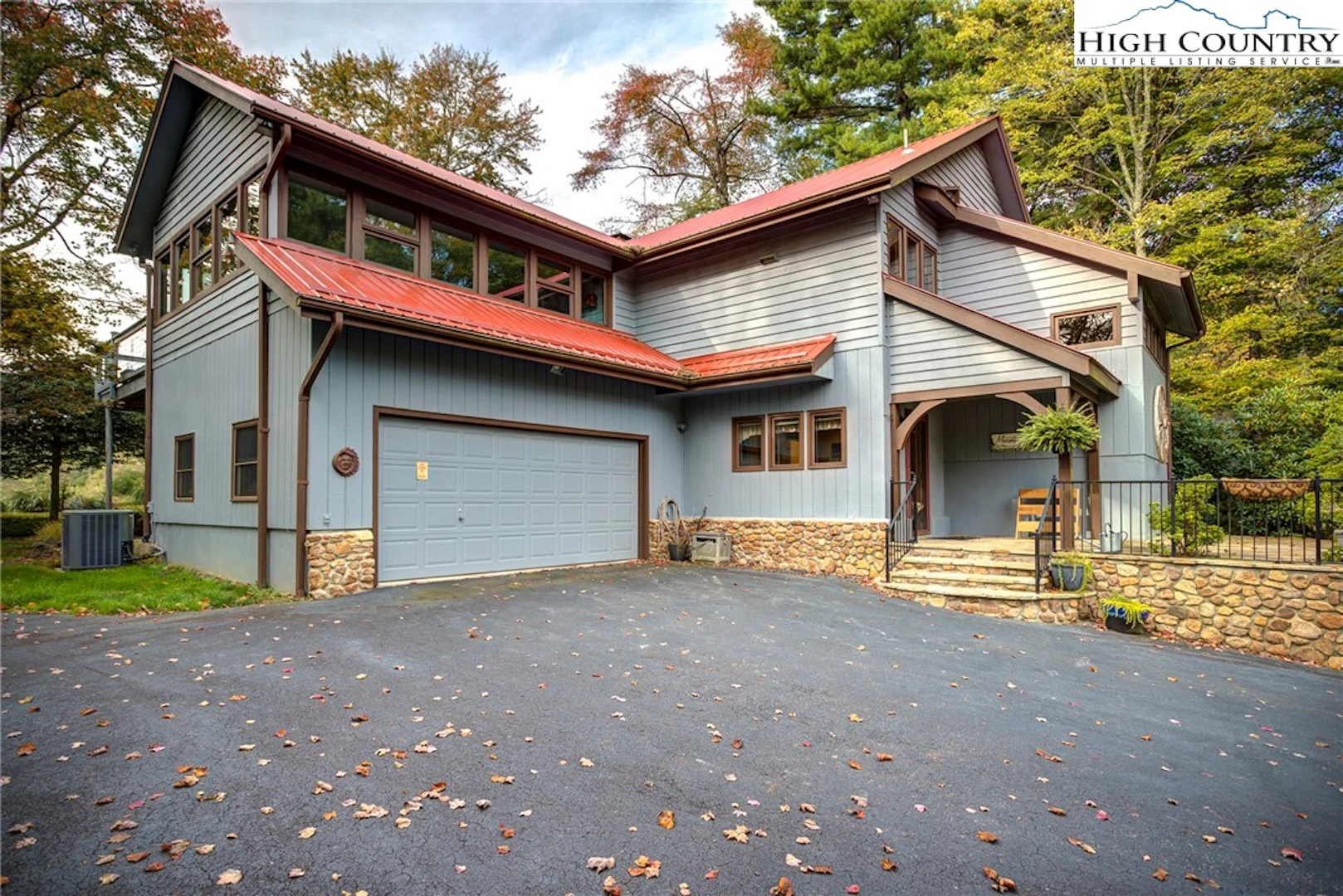 Image number 10 for the current listing