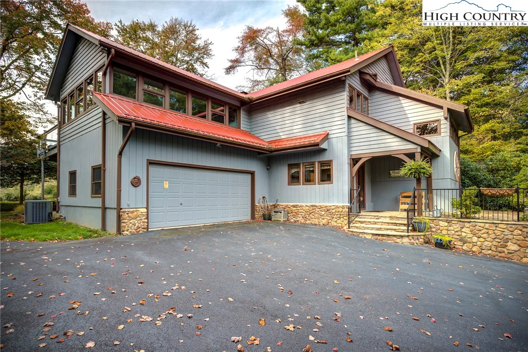 Image number 10 for the current listing