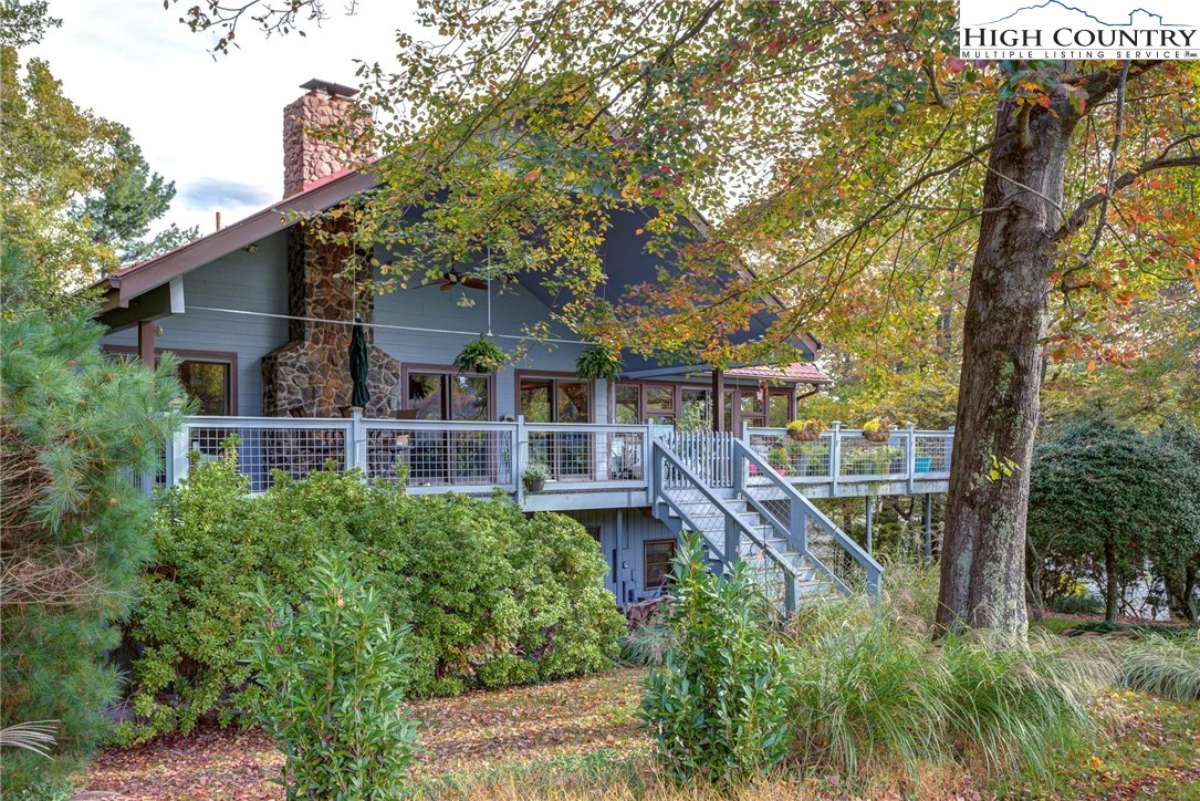 Image number 11 for the current listing