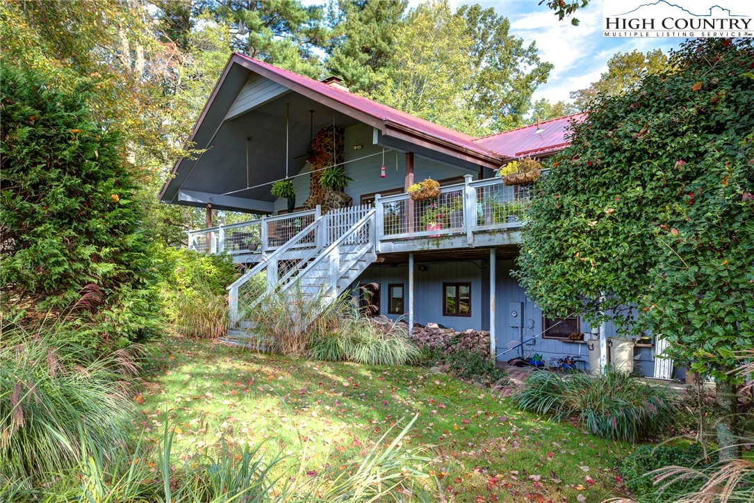 Image number 14 for the current listing