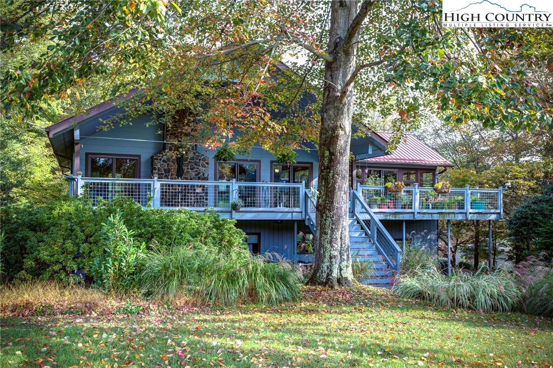 Image number 15 for the current listing