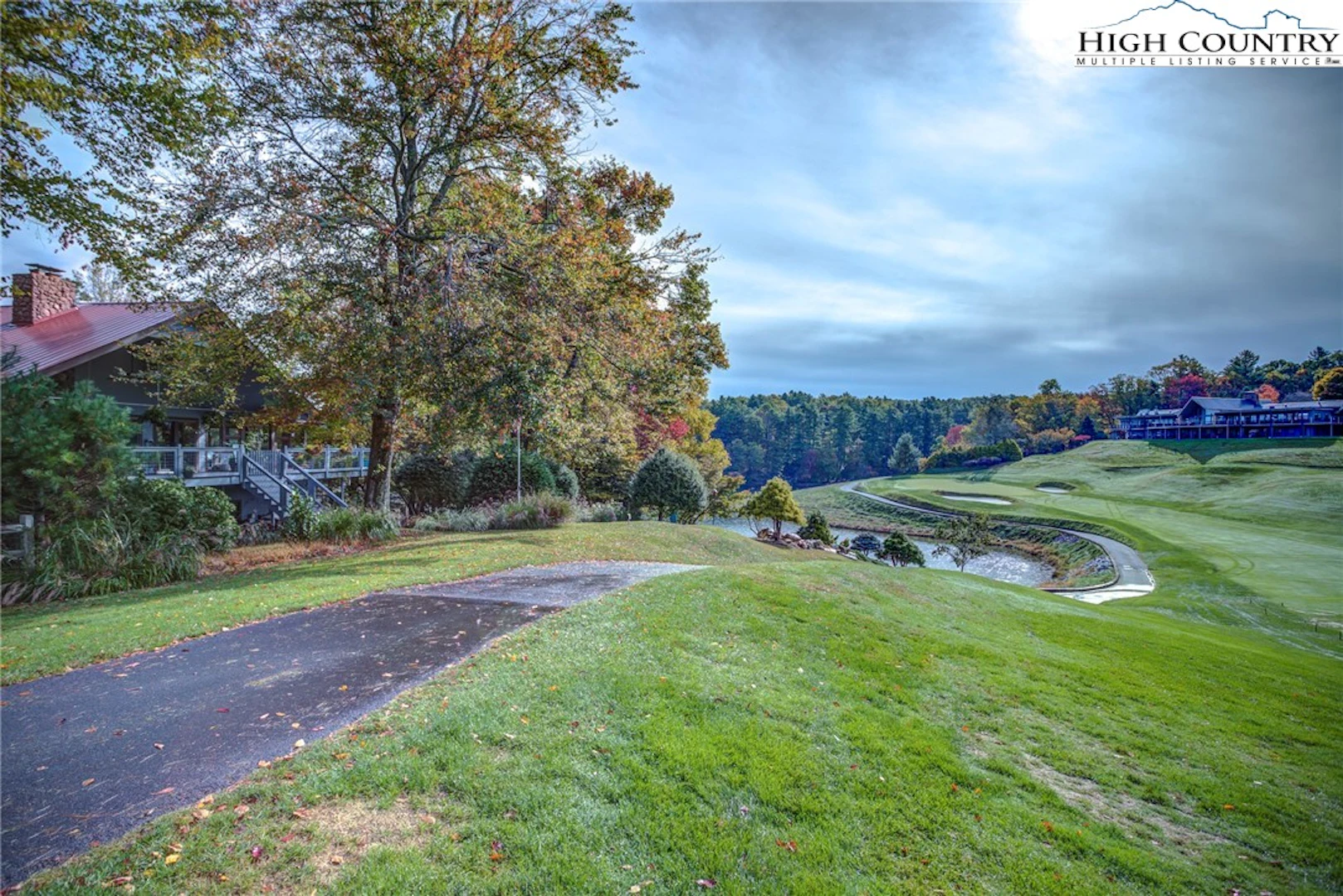 Image number 16 for the current listing