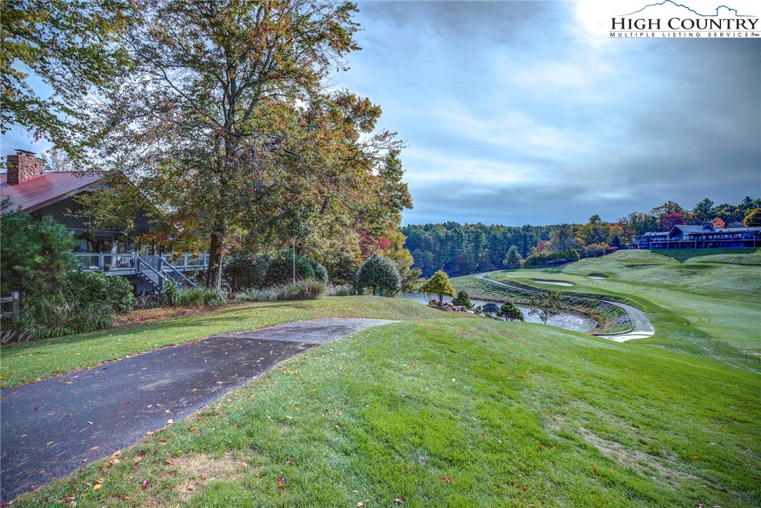 Image number 16 for the current listing