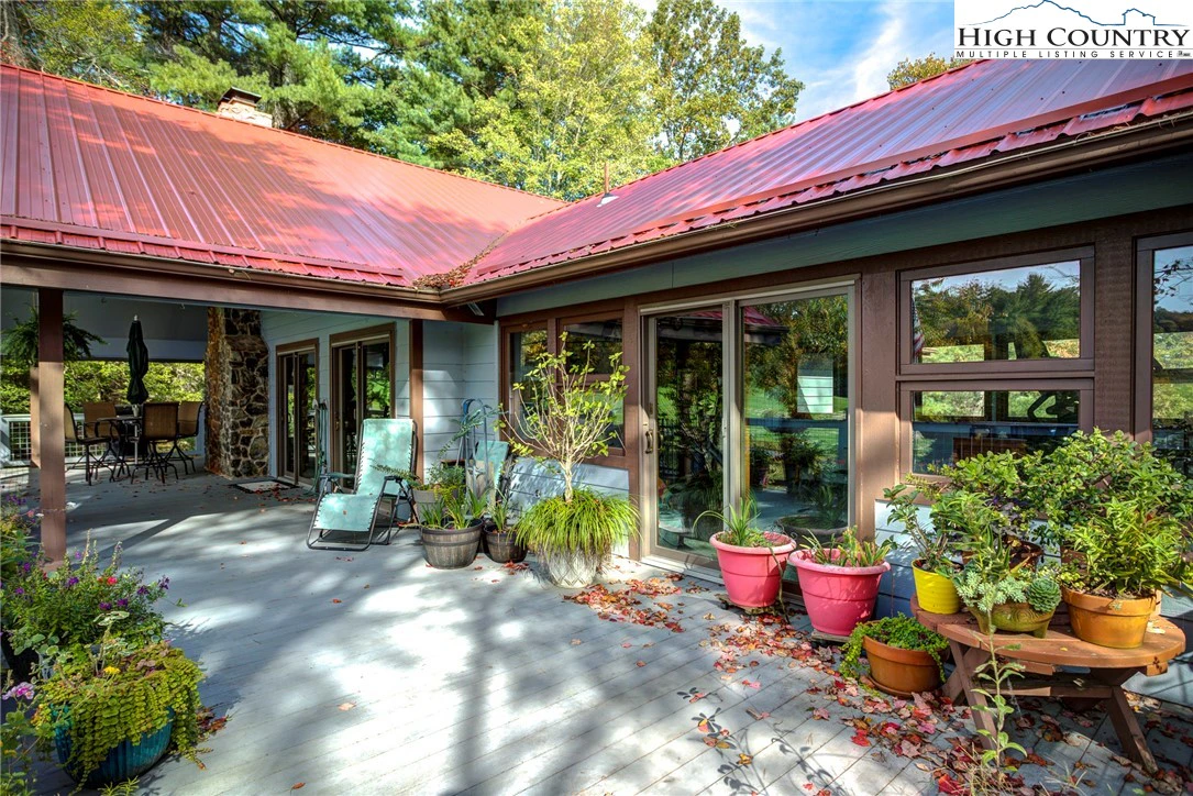 Image number 20 for the current listing