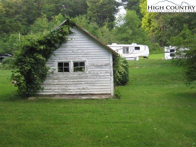 Image number 4 for the current listing