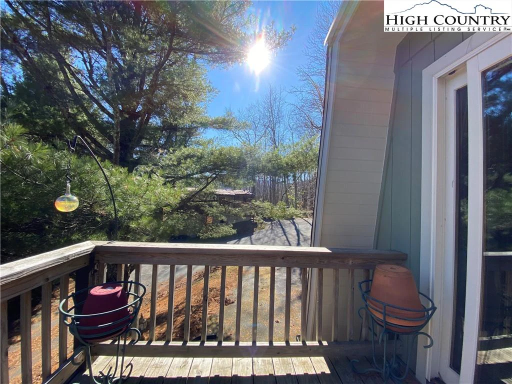 Image number 7 for the current listing